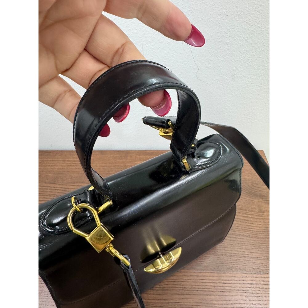 Vintage Black Leather Bag Moschino Golden Lips Buckle handbag bag (pu2000thrifty - Picture 9 of 14